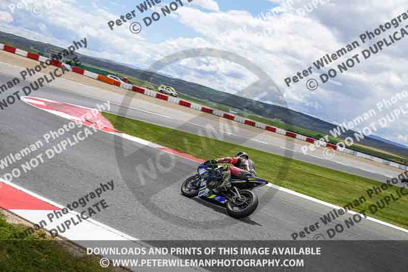 cadwell no limits trackday;cadwell park;cadwell park photographs;cadwell trackday photographs;enduro digital images;event digital images;eventdigitalimages;navarra;no limits trackdays;peter wileman photography;racing digital images;trackday digital images;trackday photos